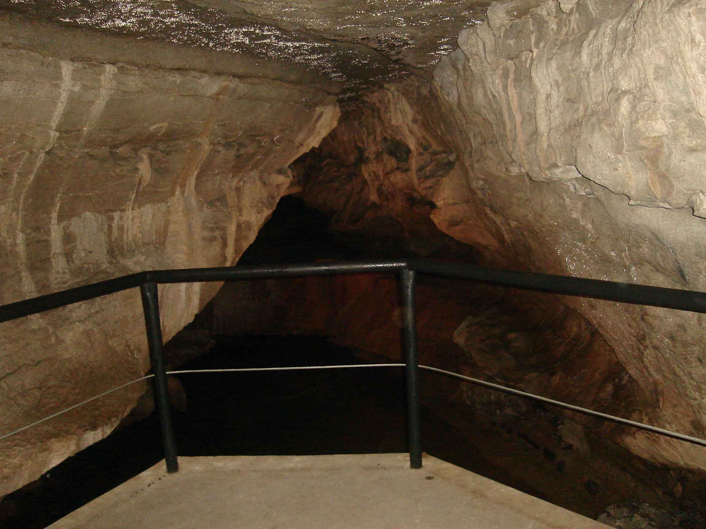 Smallin Cave end of walkway